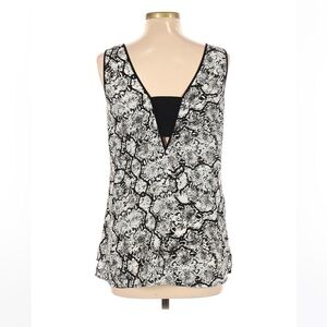 Express size medium black and white tank
